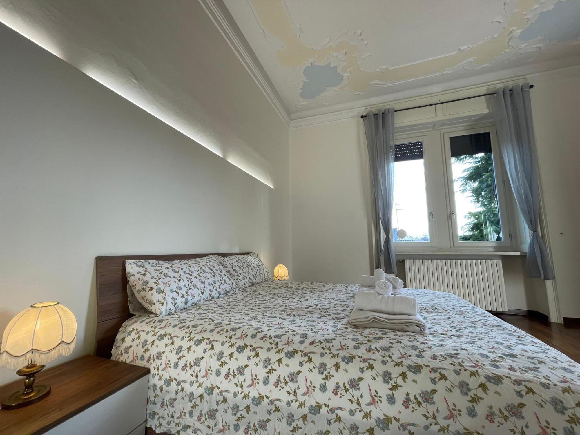 Bg Central Royal Suite Con Parcheggio - Vista Citta Alta Bergamo Exterior foto
